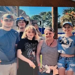 Meet your Posher, Rebecca